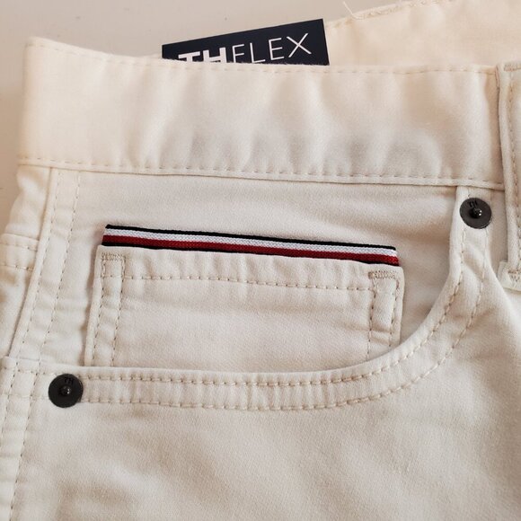 NWT TOMMY HILFIGER Men's THFlex Performance Five-Pocket Chino Pants - Off White - Picture 7 of 12